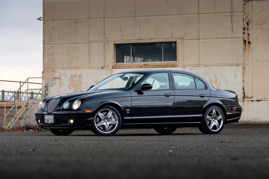 2003 Jaguar S-Type 2nd Gen - Image 15 of 31