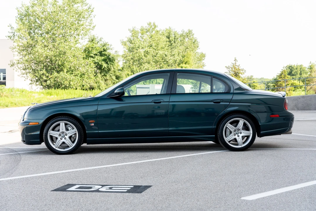 2003 Jaguar S-Type 2nd Gen - Image 26 of 31