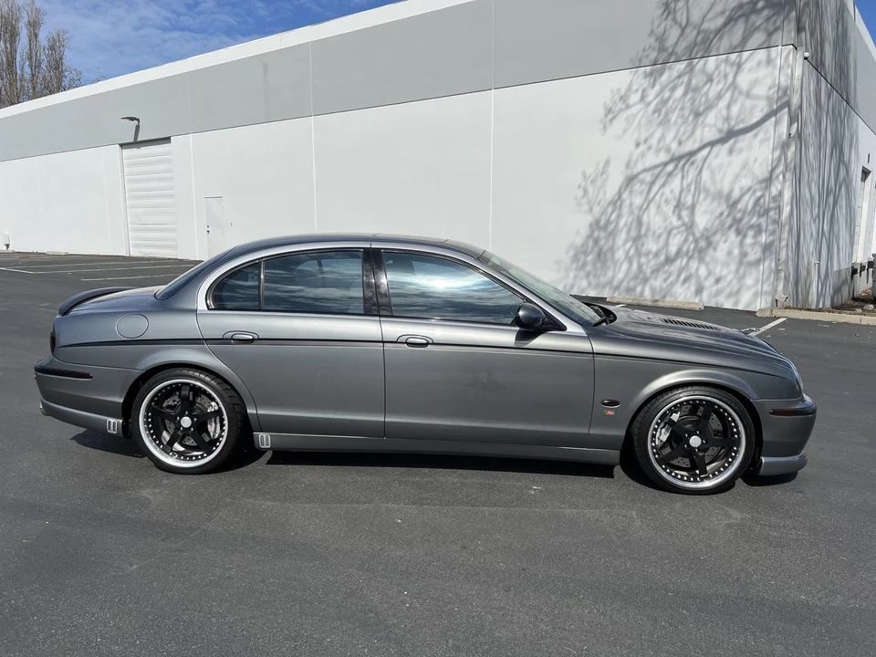 2003 Jaguar S-Type 2nd Gen - Image 17 of 31
