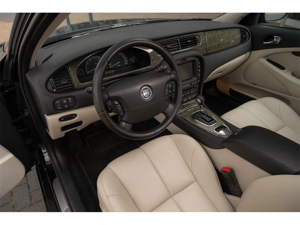 2003 Jaguar S-Type 2nd Gen - Image 5 of 9
