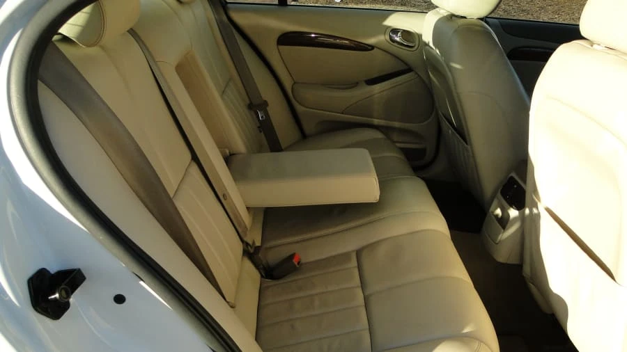 2003 Jaguar S-Type 2nd Gen - Image 6 of 8