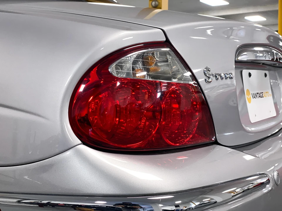 2003 Jaguar S-Type 2nd Gen - Image 25 of 31