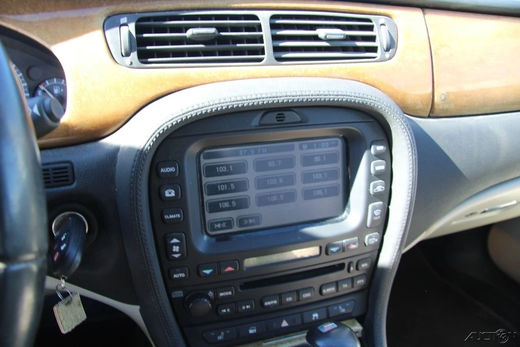 2003 Jaguar S-Type 2nd Gen - Image 19 of 21