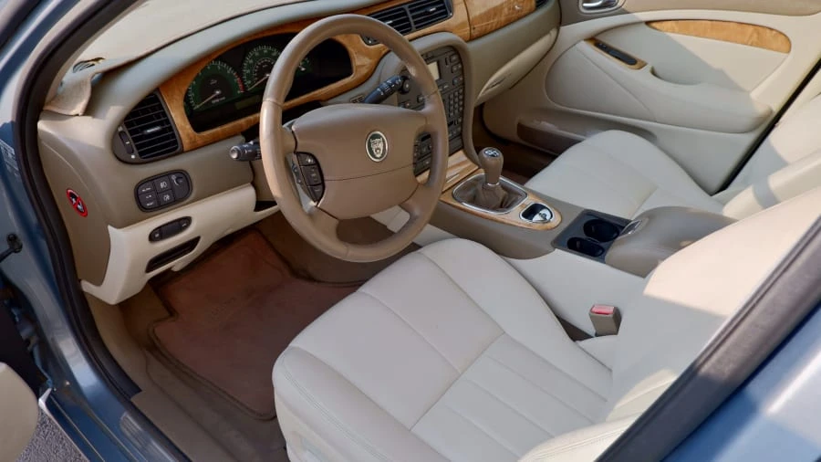 2003 Jaguar S-Type 2nd Gen - Image 4 of 15