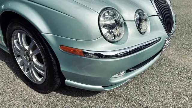 2003 Jaguar S-Type V8 Sedan