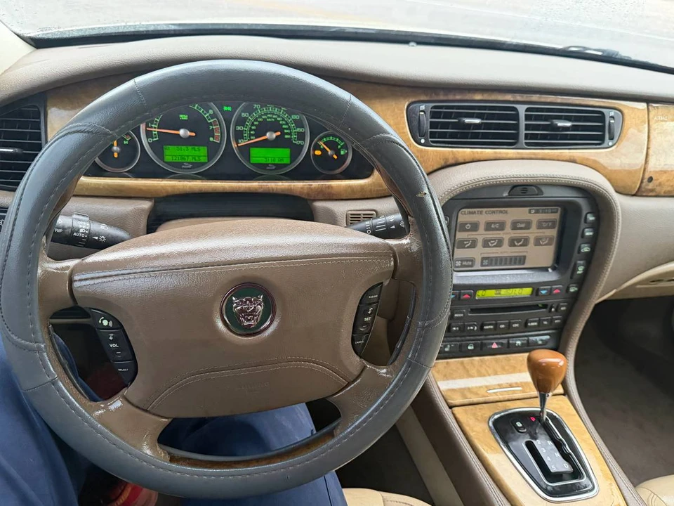 2003 Jaguar S-Type 2nd Gen - Image 15 of 18
