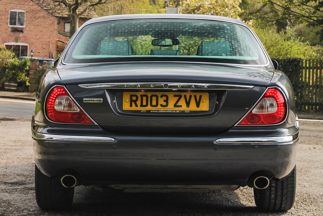 2003 Jaguar X308 XJR - Image 6 of 30