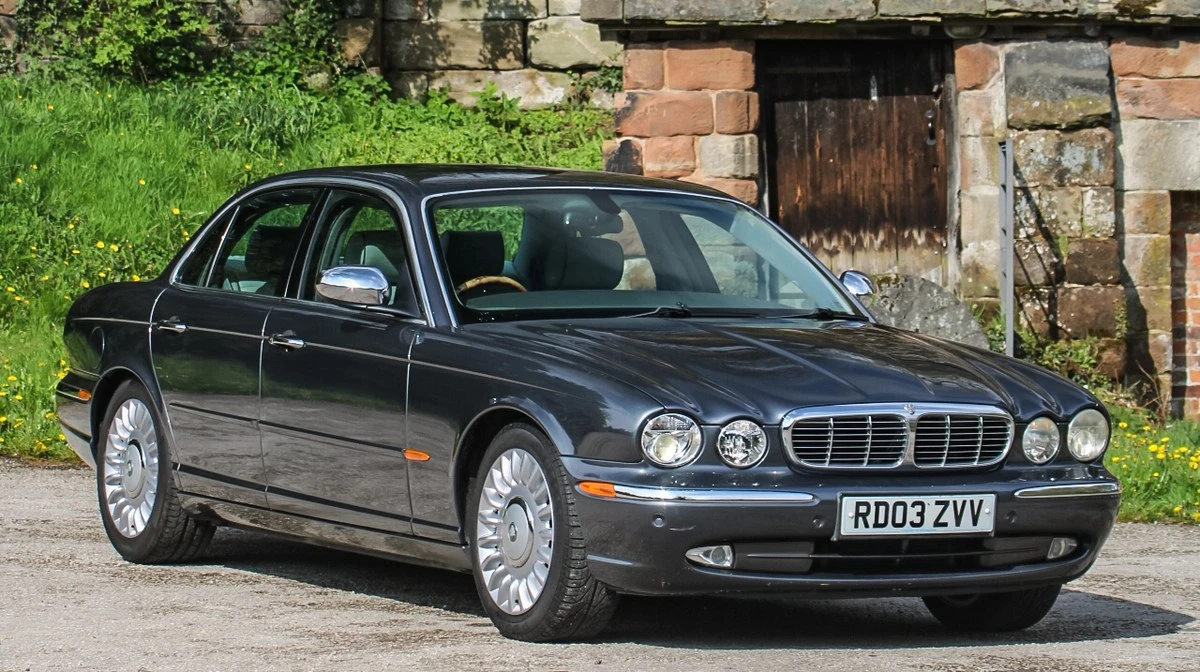 2003 Jaguar X308 XJR - Image 3 of 30