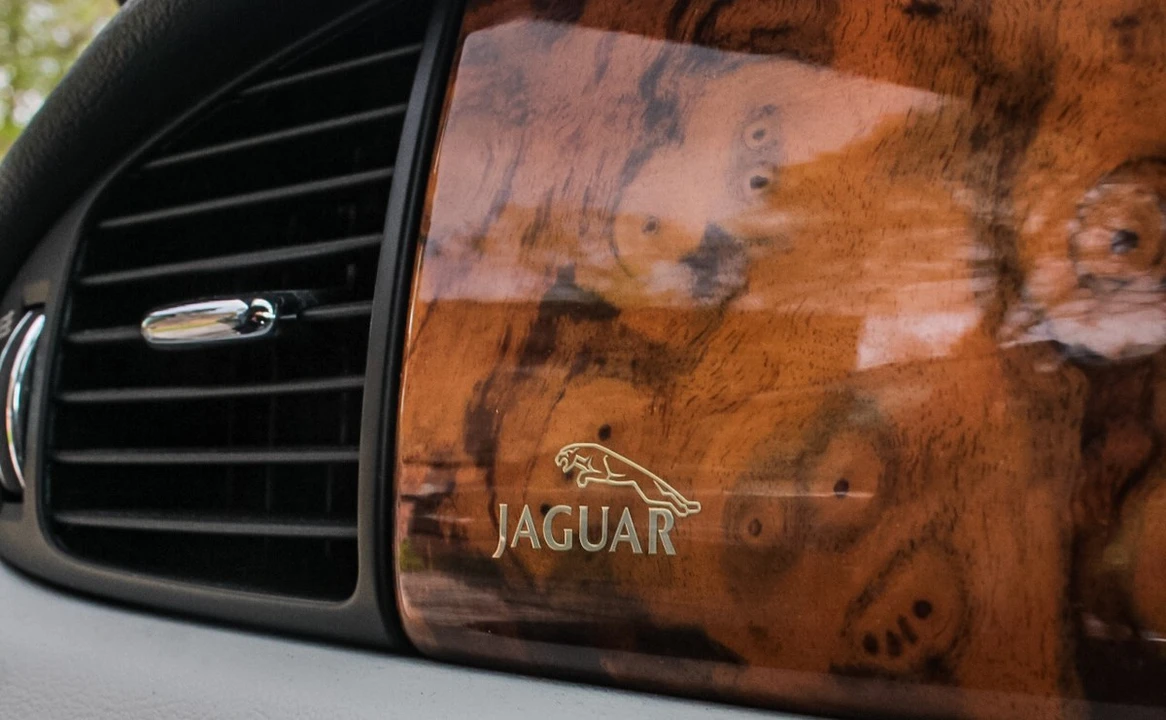 2003 Jaguar X308 XJR - Image 20 of 30