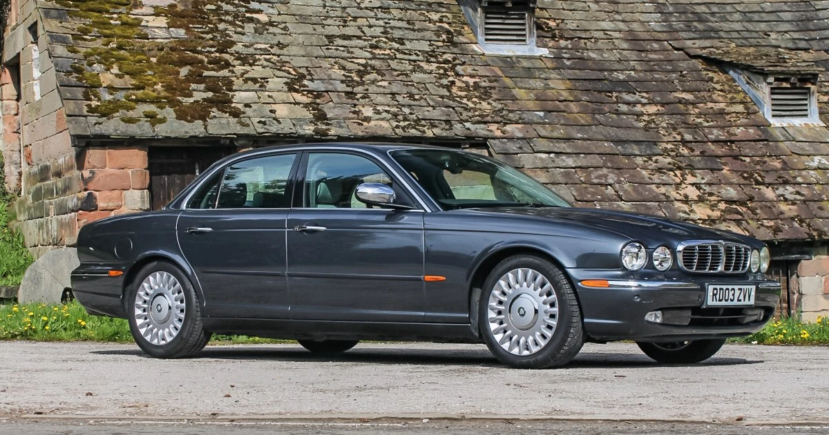 2003 Jaguar X308 XJR - Image 2 of 30