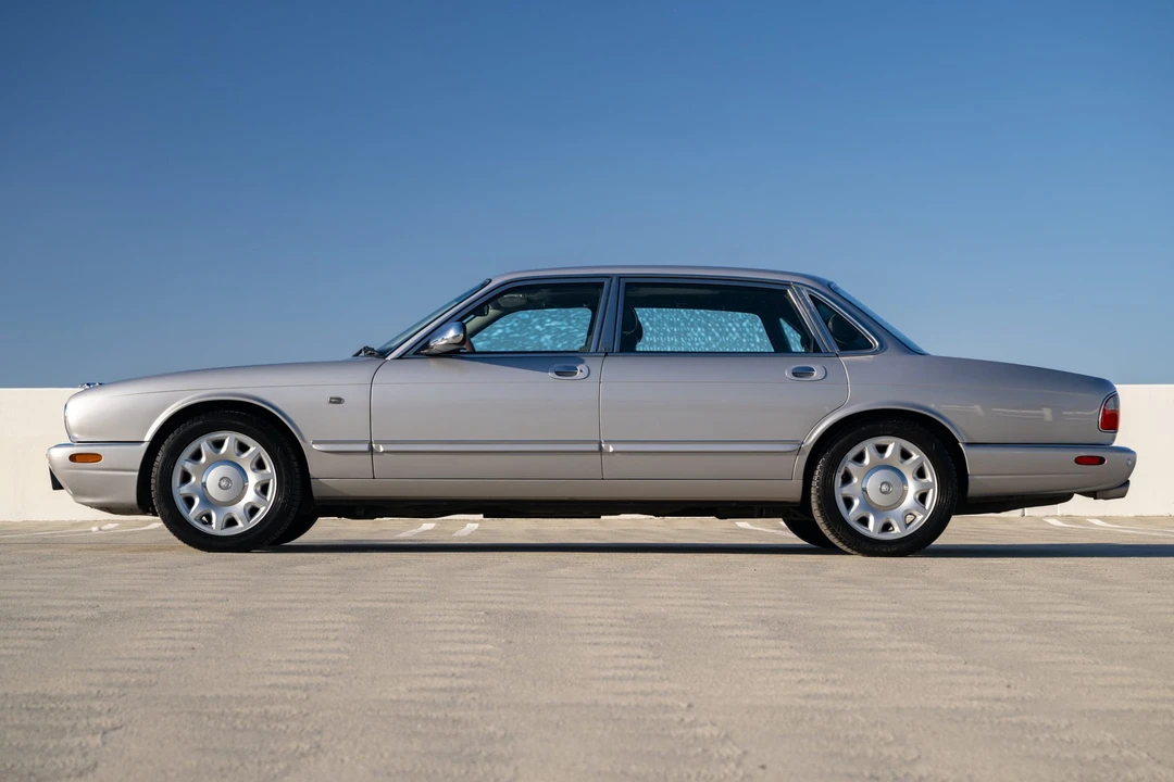 2003 Jaguar X308 XJ - Image 7 of 31