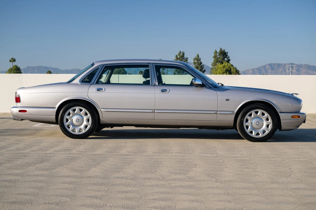 2003 Jaguar X308 XJ - Image 15 of 31