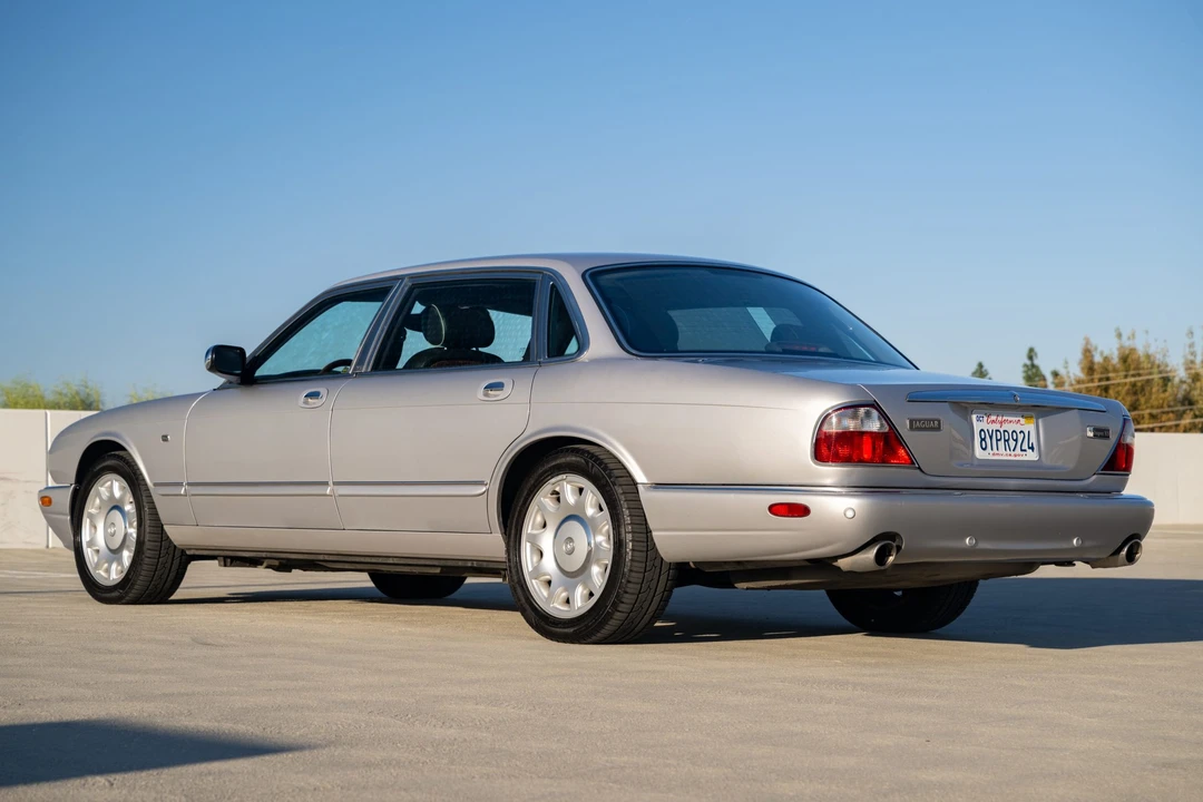 2003 Jaguar X308 XJ - Image 9 of 31