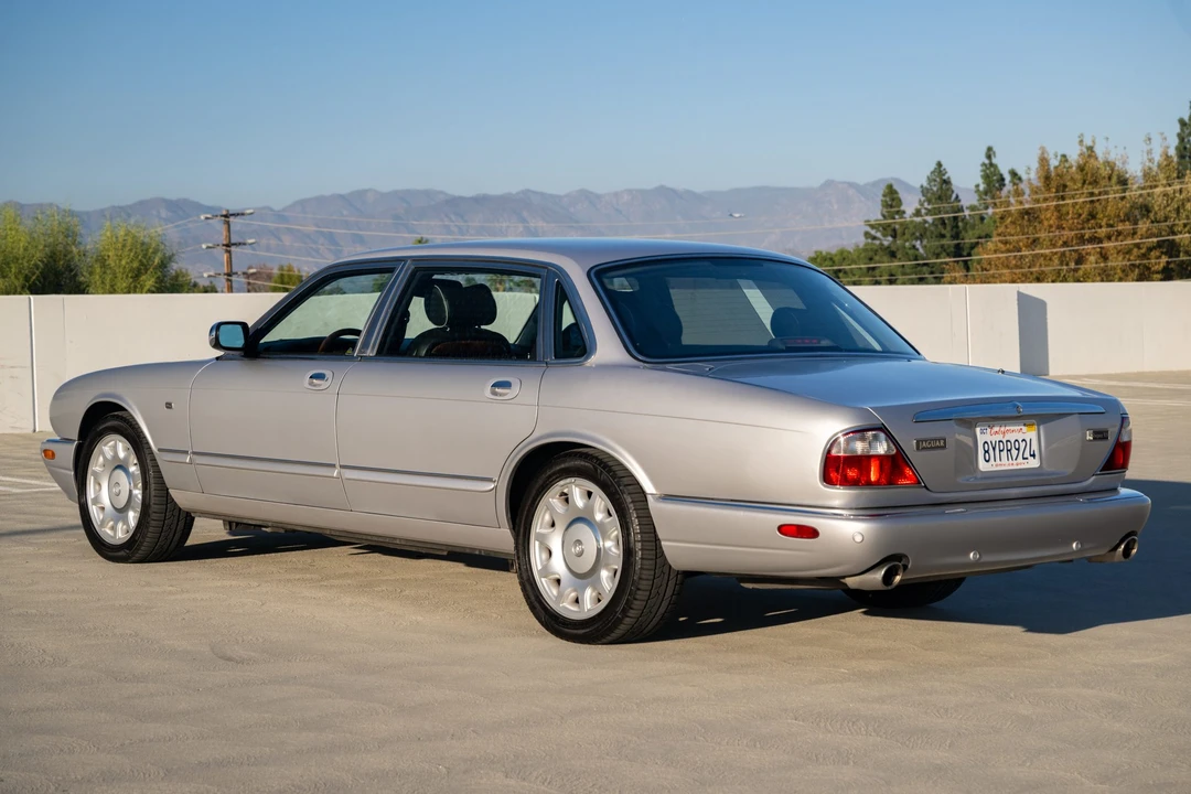 2003 Jaguar X308 XJ - Image 10 of 31
