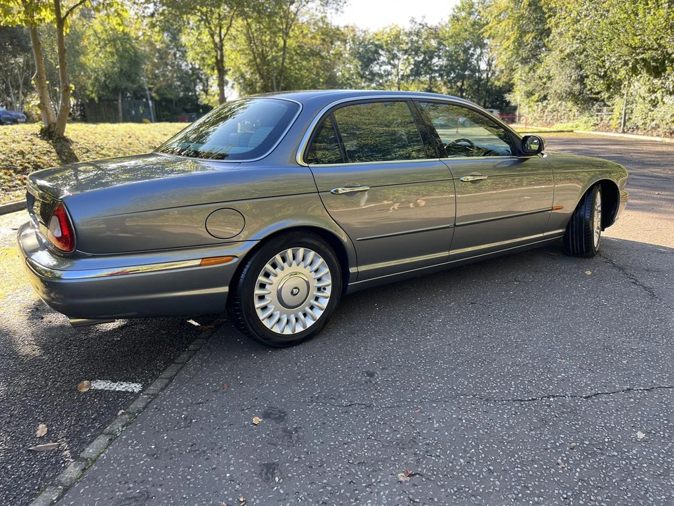 2003 Jaguar X308 XJR - Image 6 of 30