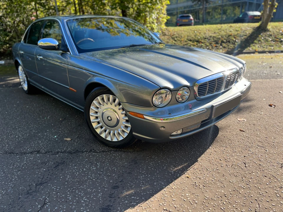 2003 Jaguar X308 XJR - Image 2 of 30