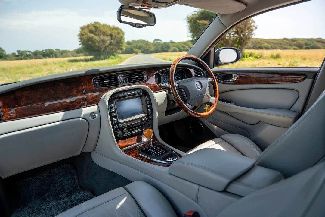 2003 Jaguar X350/X356/X358 XJ - Image 10 of 30
