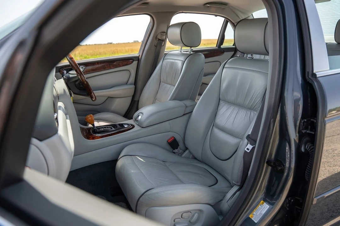 2003 Jaguar X350/X356/X358 XJ - Image 15 of 30