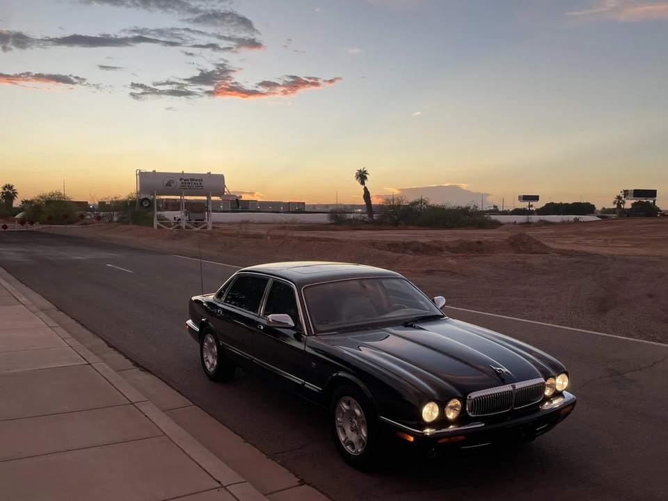 2003 Jaguar X308 XJ - Image 15 of 31
