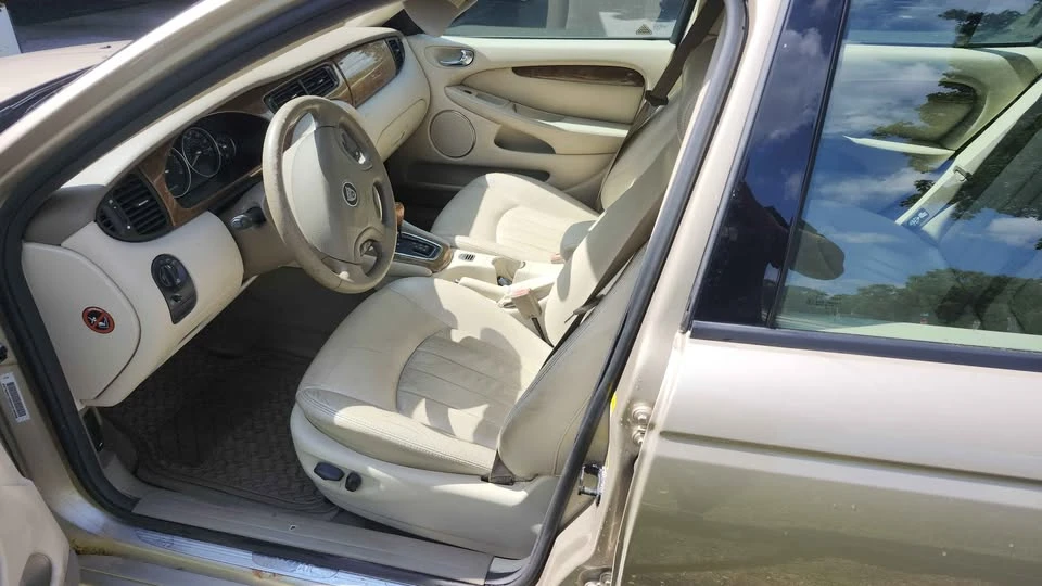 2003 Jaguar X-Type - Image 10 of 13