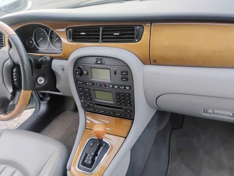 2003 Jaguar X-Type - Image 14 of 20