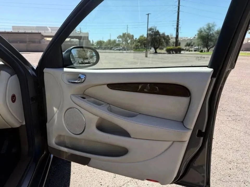 2003 Jaguar X-Type - Image 16 of 20