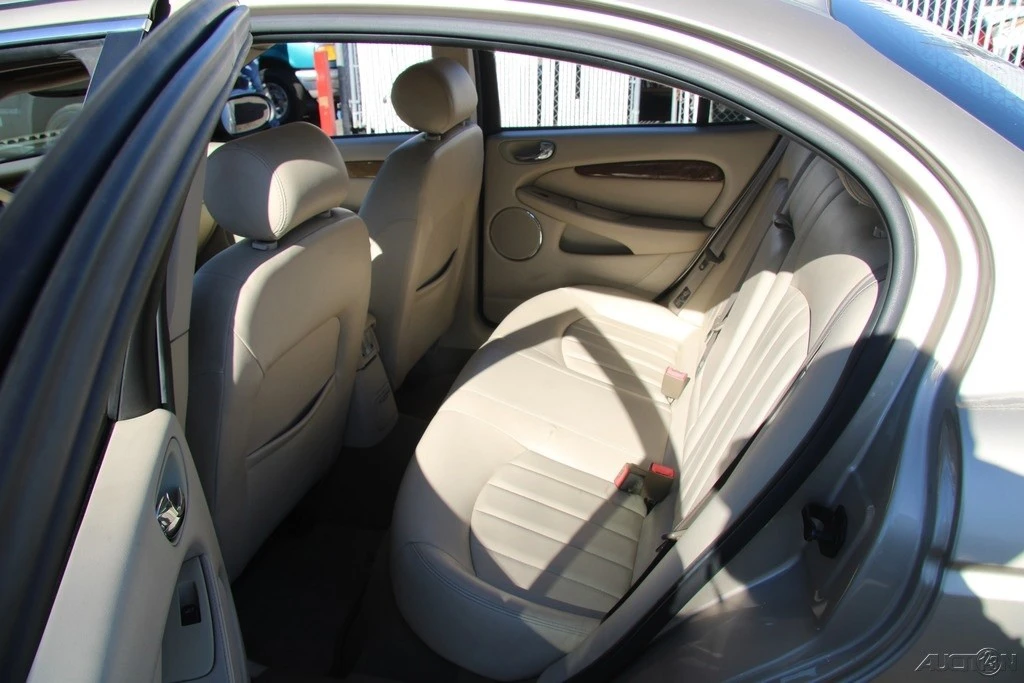 2003 Jaguar X-Type - Image 19 of 21