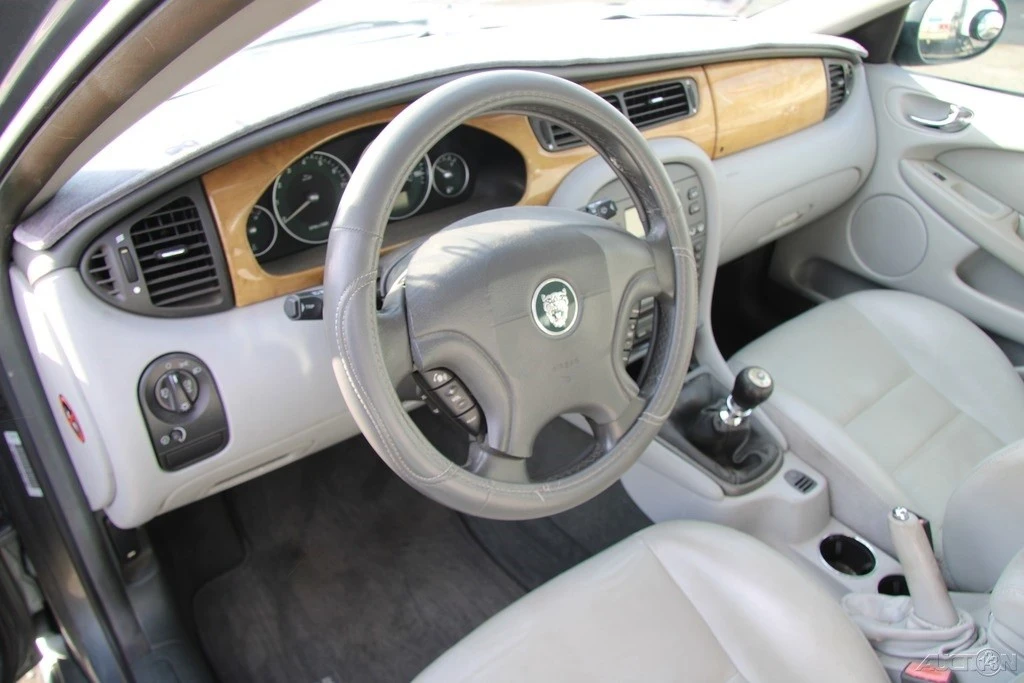 2003 Jaguar X-Type - Image 13 of 21