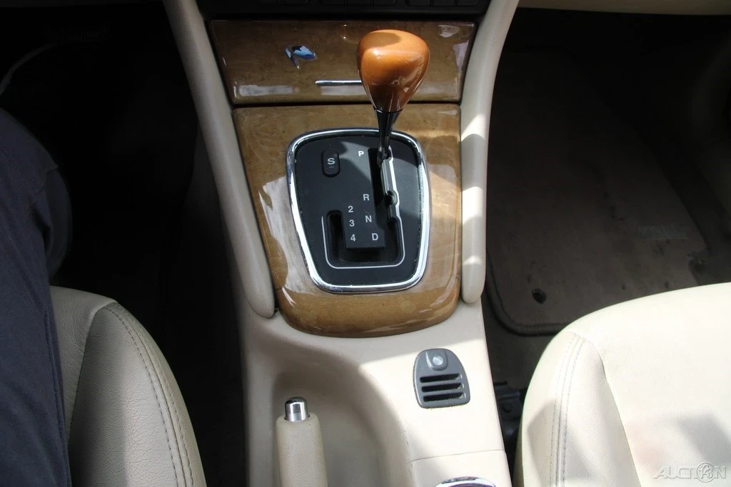 2003 Jaguar X-Type - Image 17 of 21