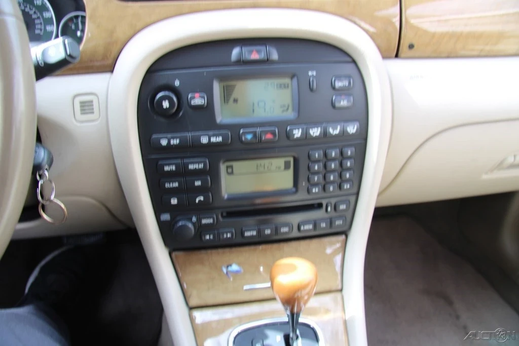 2003 Jaguar X-Type - Image 16 of 21