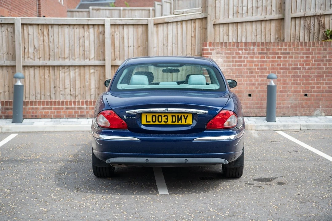2003 Jaguar X-Type - Image 9 of 30