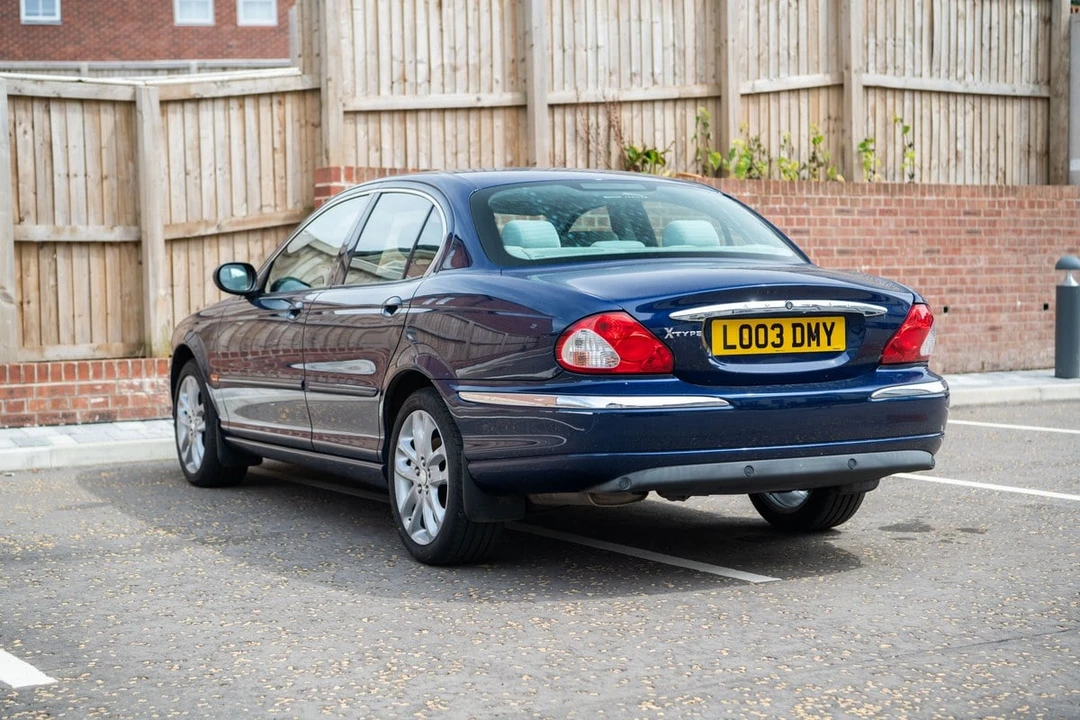 2003 Jaguar X-Type - Image 12 of 30