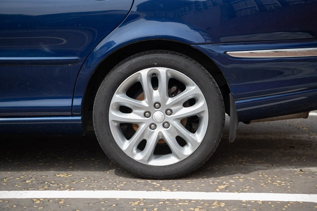 2003 Jaguar X-Type - Image 16 of 30