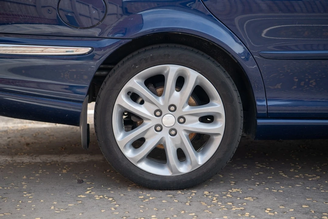 2003 Jaguar X-Type - Image 18 of 30