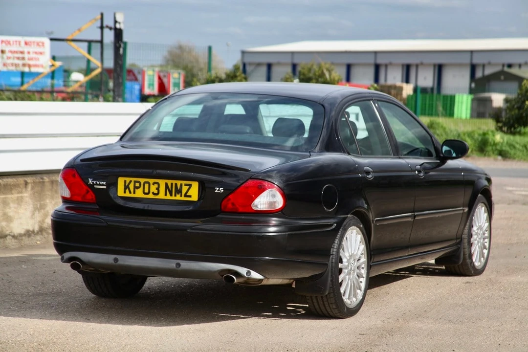 2003 Jaguar X-Type - Image 12 of 30