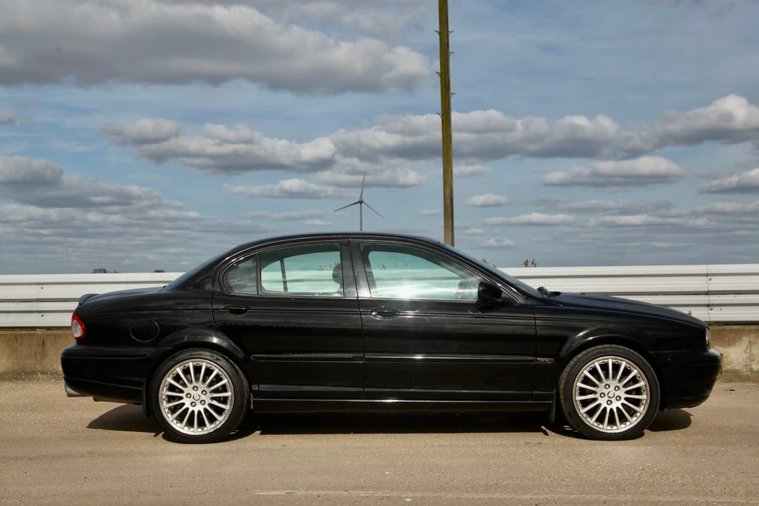 2003 Jaguar X-Type - Image 8 of 30