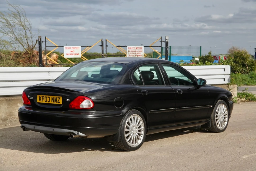 2003 Jaguar X-Type - Image 11 of 30