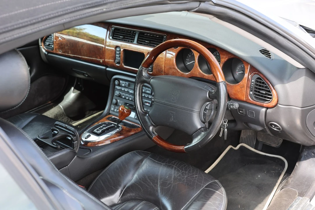 2003 Jaguar X100 XK8 - Image 27 of 30