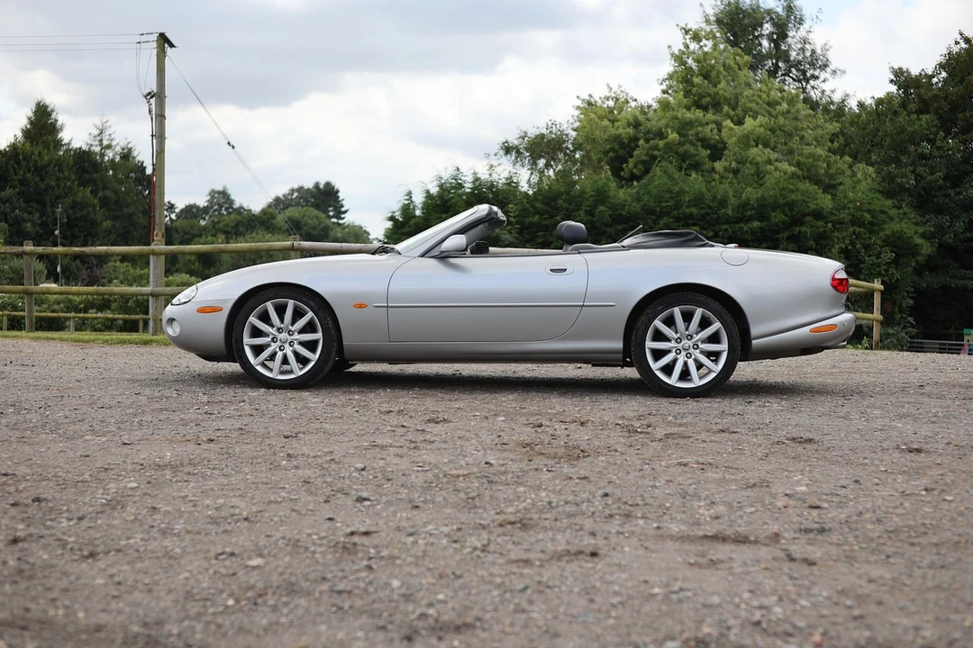2003 Jaguar X100 XK8 - Image 12 of 30