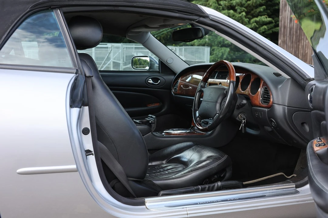 2003 Jaguar X100 XK8 - Image 28 of 30