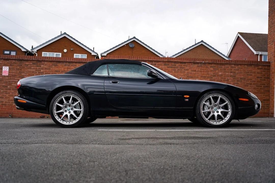 2003 Jaguar X100 XKR - Image 22 of 30