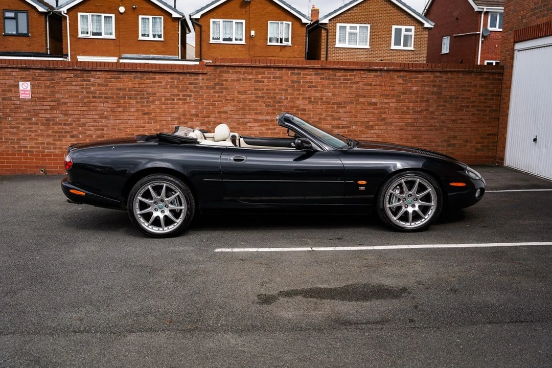 2003 Jaguar X100 XKR - Image 7 of 30
