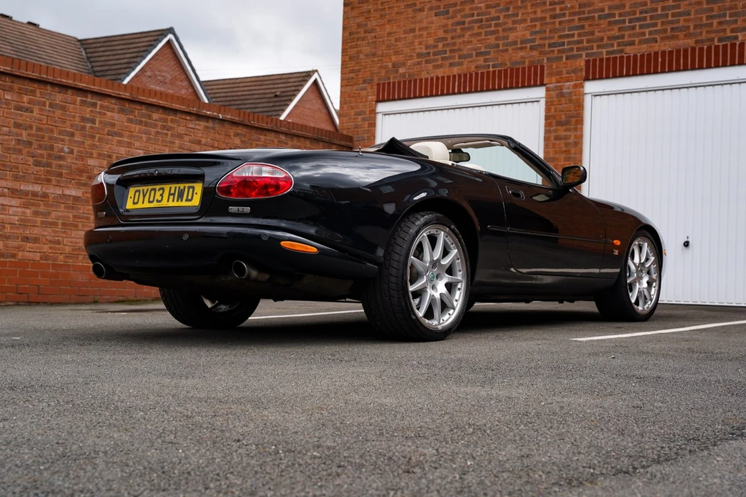 2003 Jaguar X100 XKR - Image 8 of 30