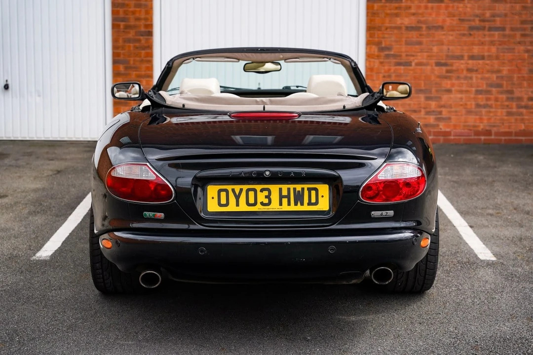 2003 Jaguar X100 XKR - Image 9 of 30