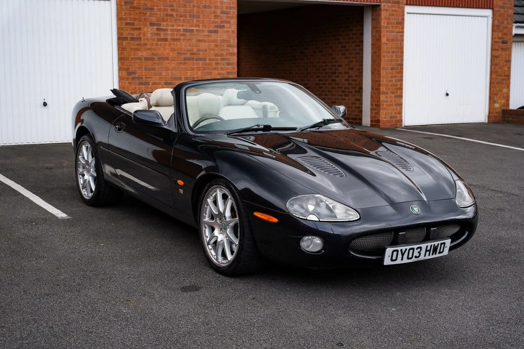2003 Jaguar X100 XKR - Image 2 of 30