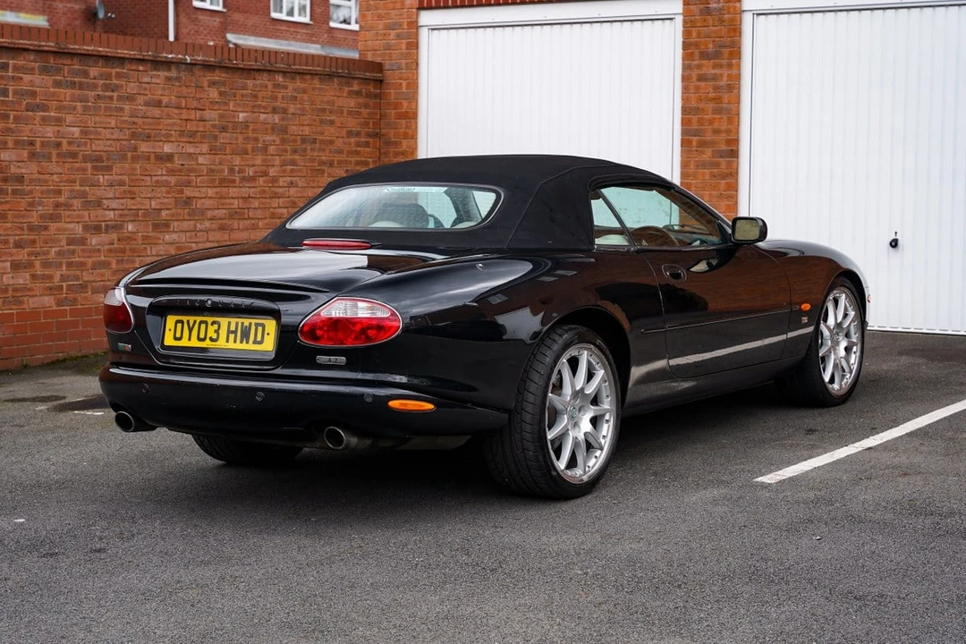 2003 Jaguar X100 XKR - Image 24 of 30