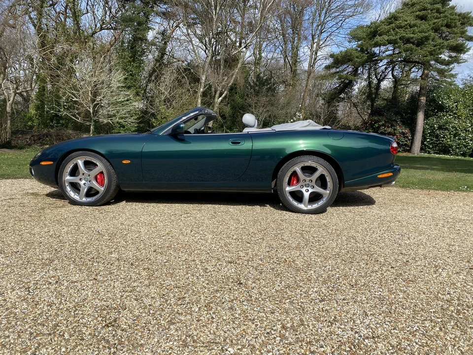 2003 Jaguar X100 XKR - Image 8 of 30