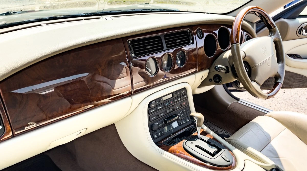 2003 Jaguar X100 XKR - Image 21 of 30