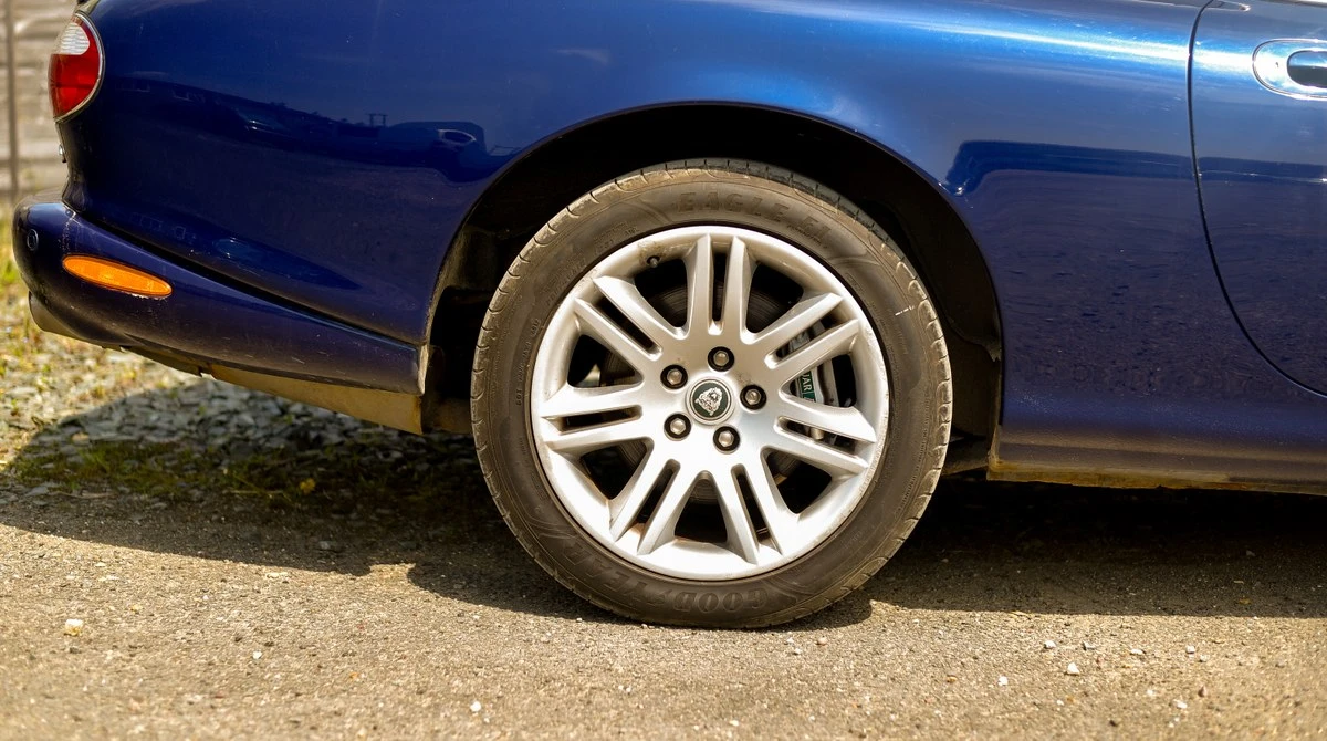 2003 Jaguar X100 XKR - Image 18 of 30