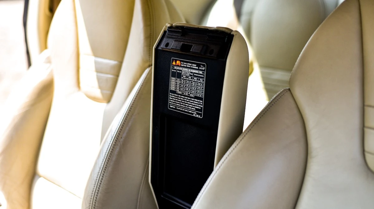 2003 Jaguar X100 XKR - Image 22 of 30